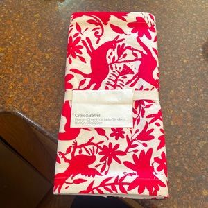 Crate&Barrel Table Runner Brand new! 14x90in